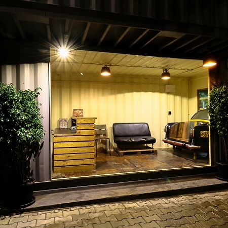 Beach Box Hotel Baga Gosavvy Collection Dış mekan fotoğraf