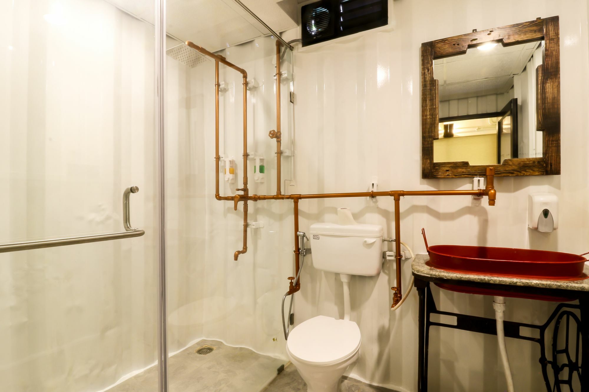 Beach Box Hotel Baga Gosavvy Collection Dış mekan fotoğraf